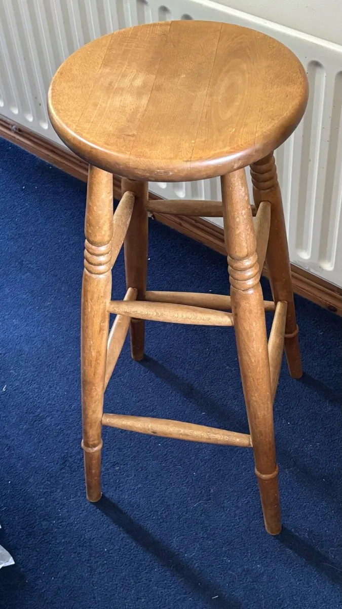 Kitchen bar stool