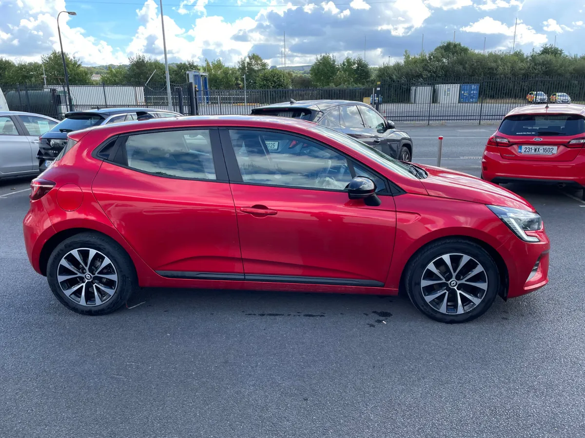 Renault Clio 1.0 Petrol - Image 2