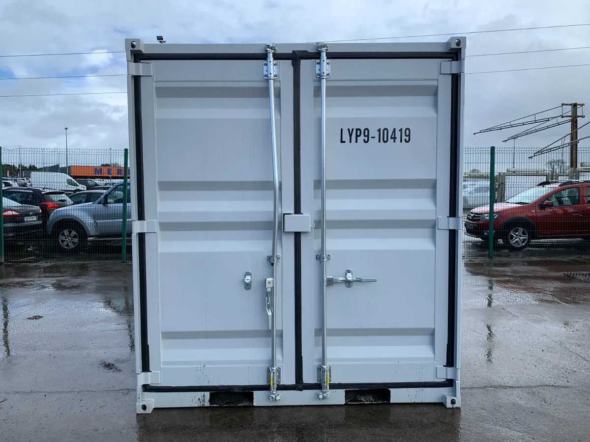 BID ONLINE NOW - UNRESERVED 9FT STOARGE CONTAINER - Image 1