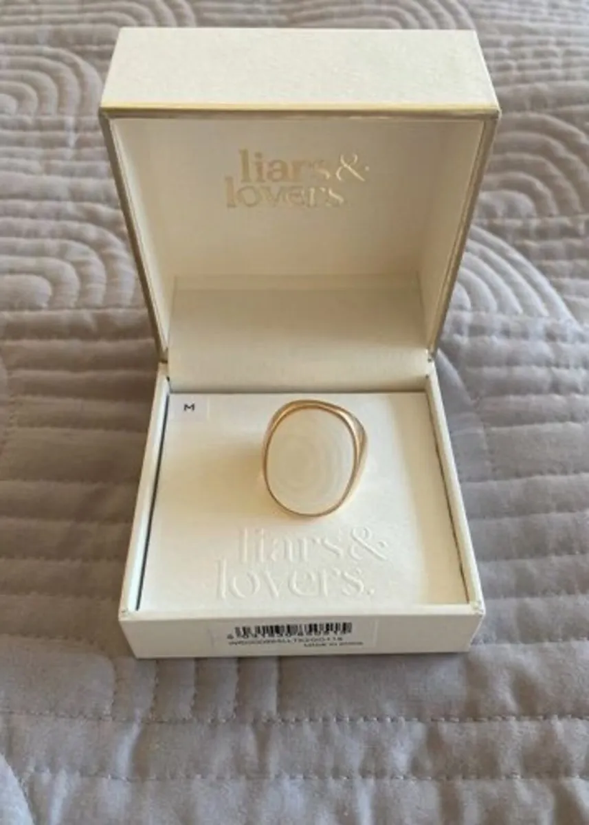 Ring - Liars and Lovers - Image 1
