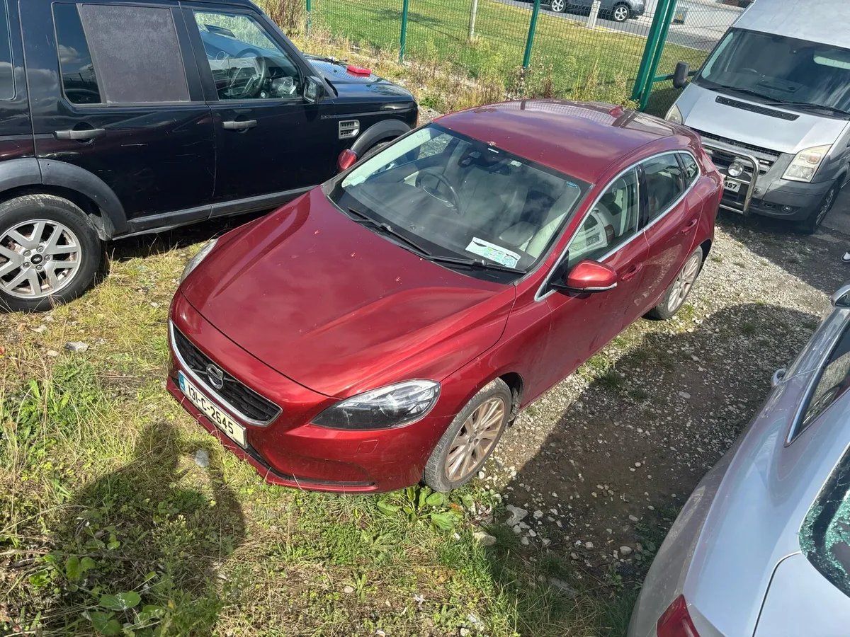 2013 Volvo V40 2.0 diesel - Image 1