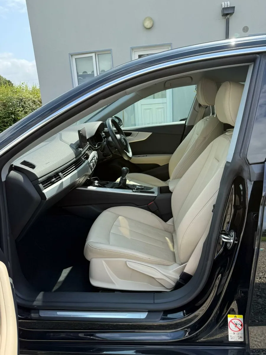 Audi A5 sport back 5 door - Image 4