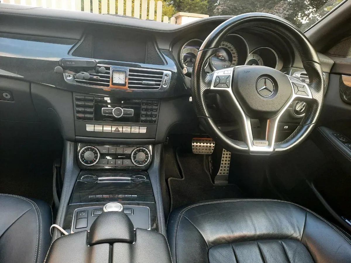 Mercedes CLS -- IMMACULATE with LOW MILEAGE - Image 4