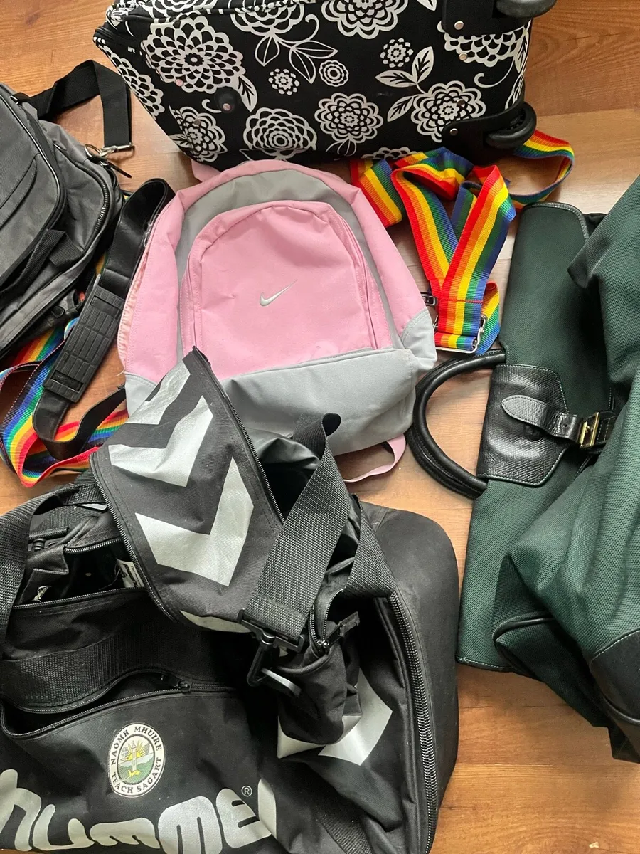 Bundle of bags - Image 2