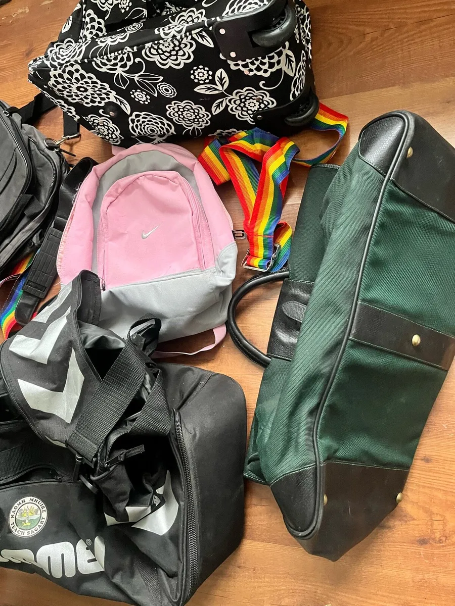 Bundle of bags - Image 3