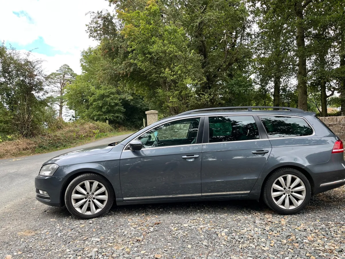 Volkswagen Passat 2013 - Image 3