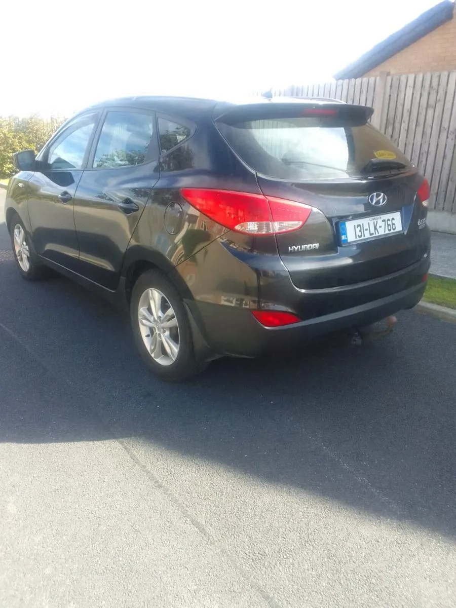 131 Hyundai ix35 - Image 2