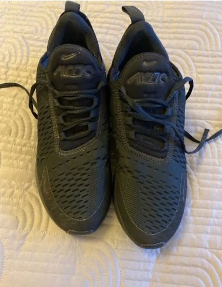 Nike 270 Black trainers Size 6.5 - Image 1