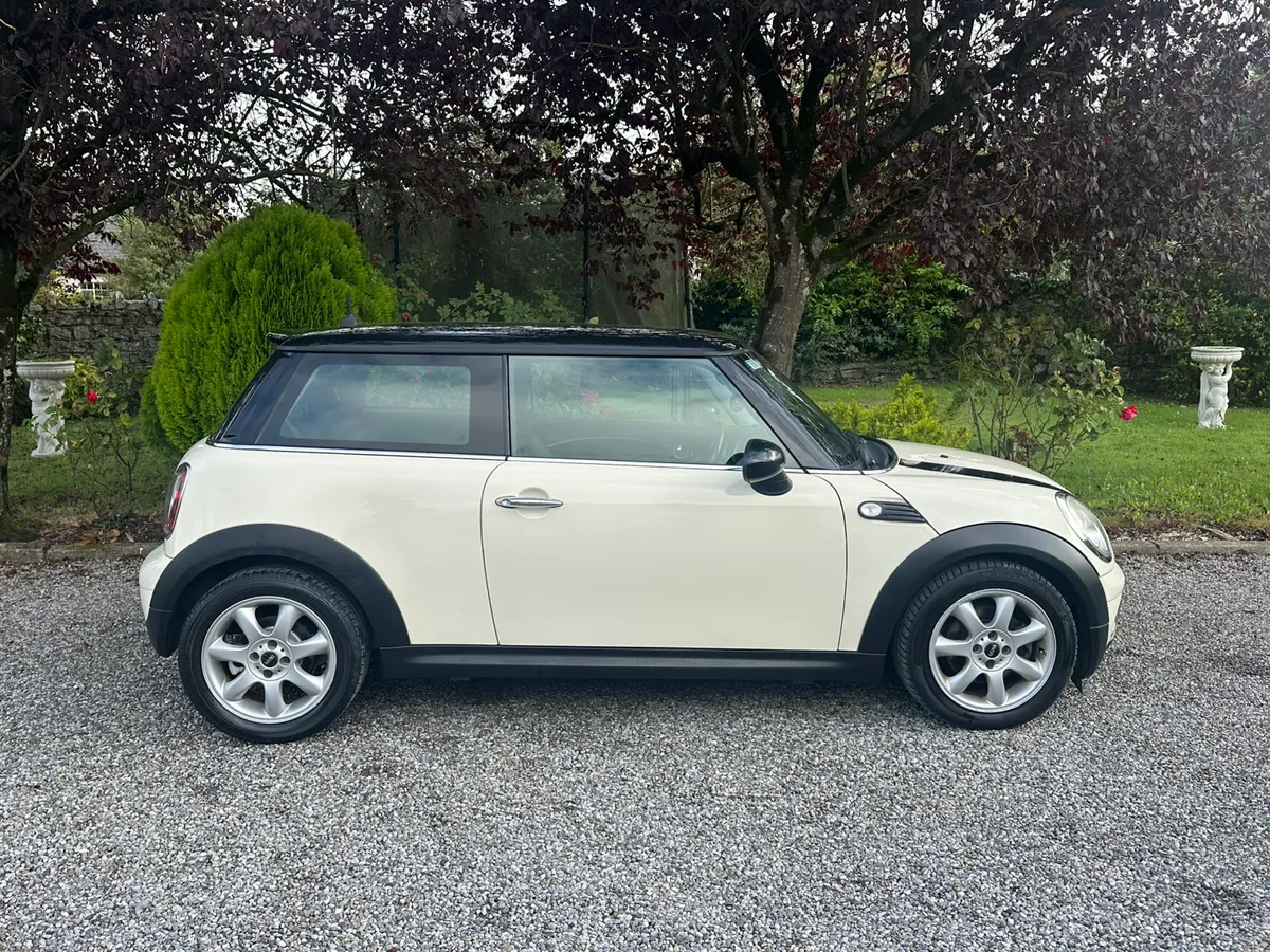 Mini Cooper Diesel - Image 3