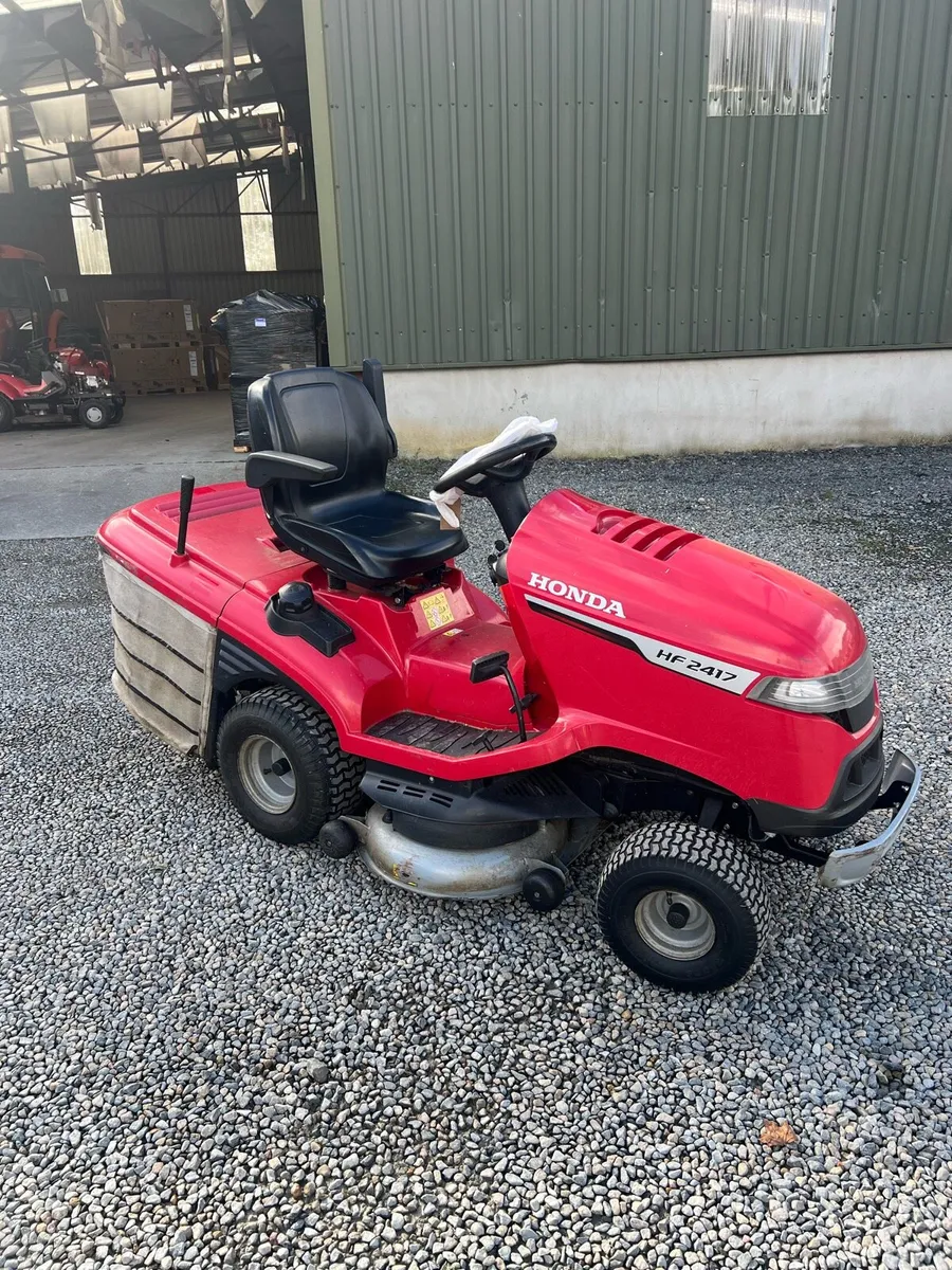 HONDA HF2417 RIDE ON MOWR - Image 3