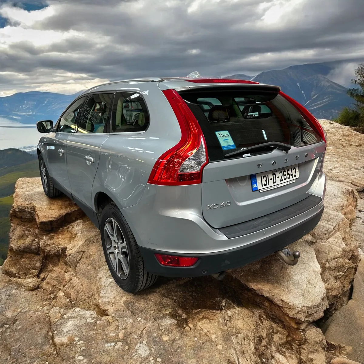 Volvo XC60 2.0 D4 163PS S/S SE LUX - Image 2