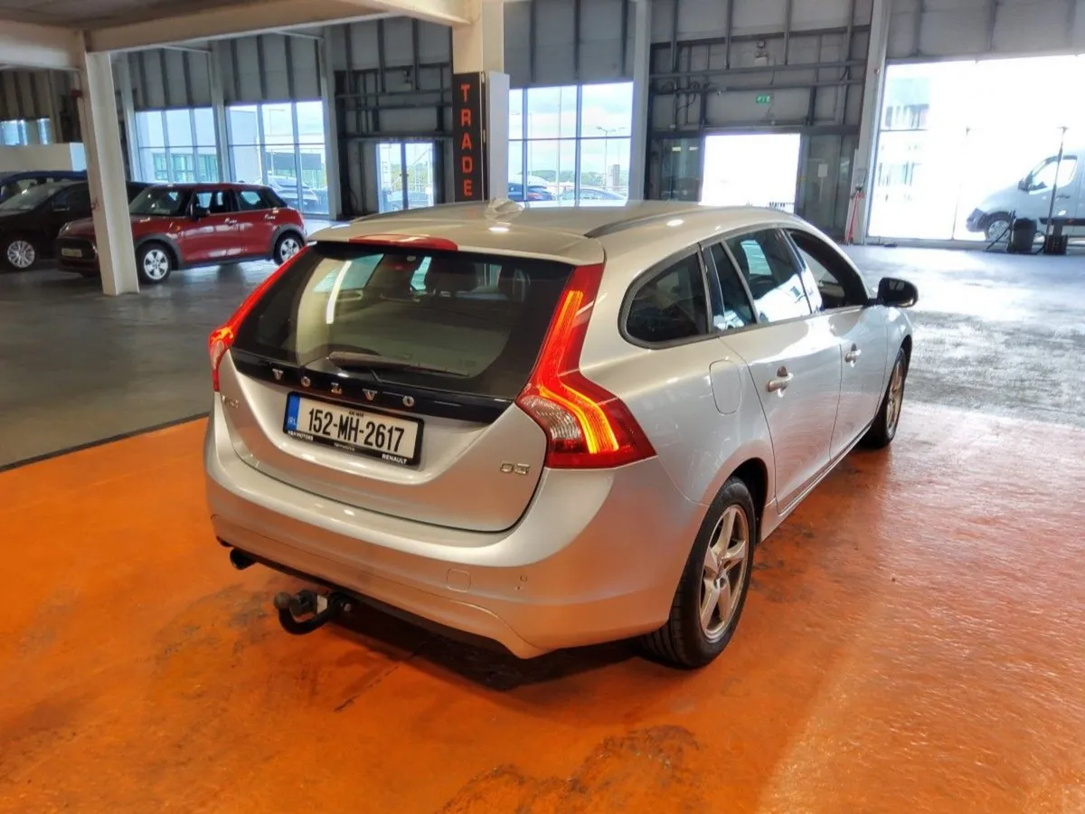 Volvo V60 D3 (150hp) SE  leather - Image 3