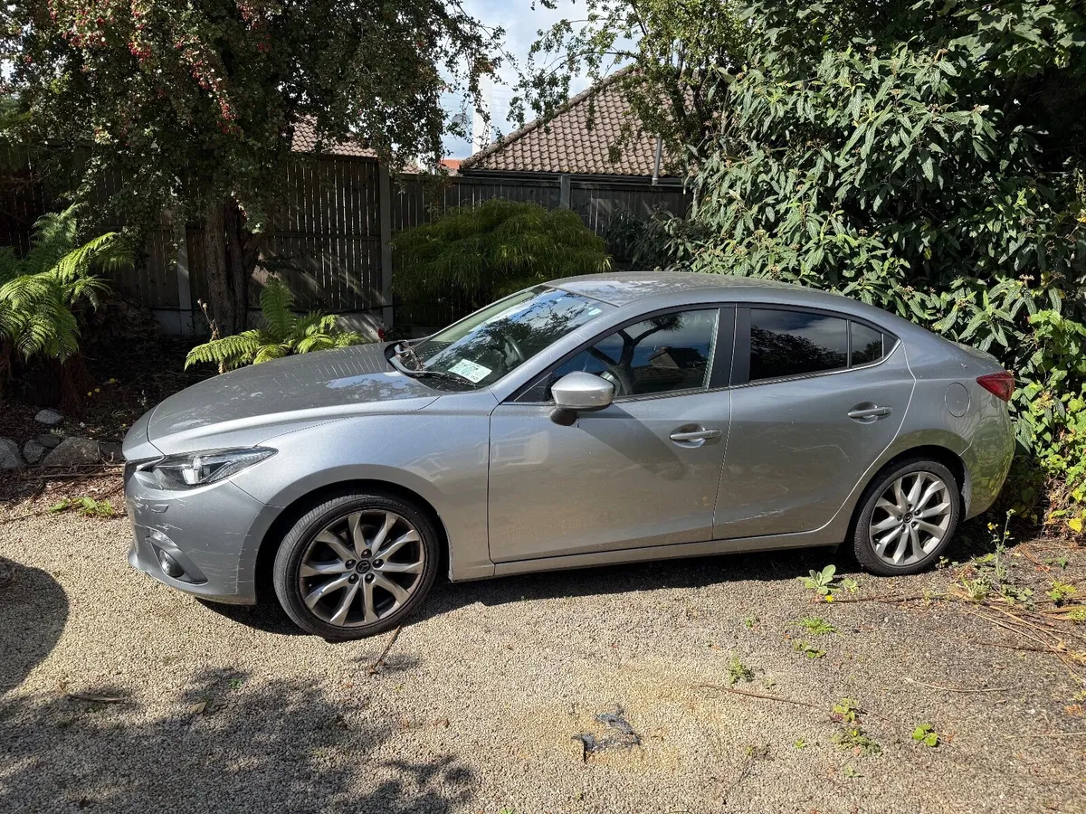 Mazda Mazda3 2015 - Image 2