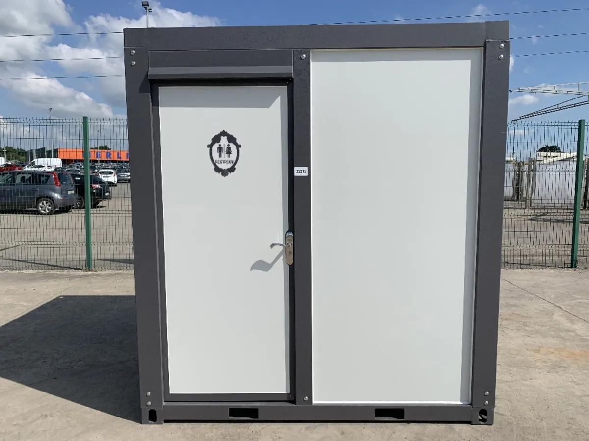 BID ONLINE NOW - UNRESERVED TOILET & SHOWER UNIT - Image 1