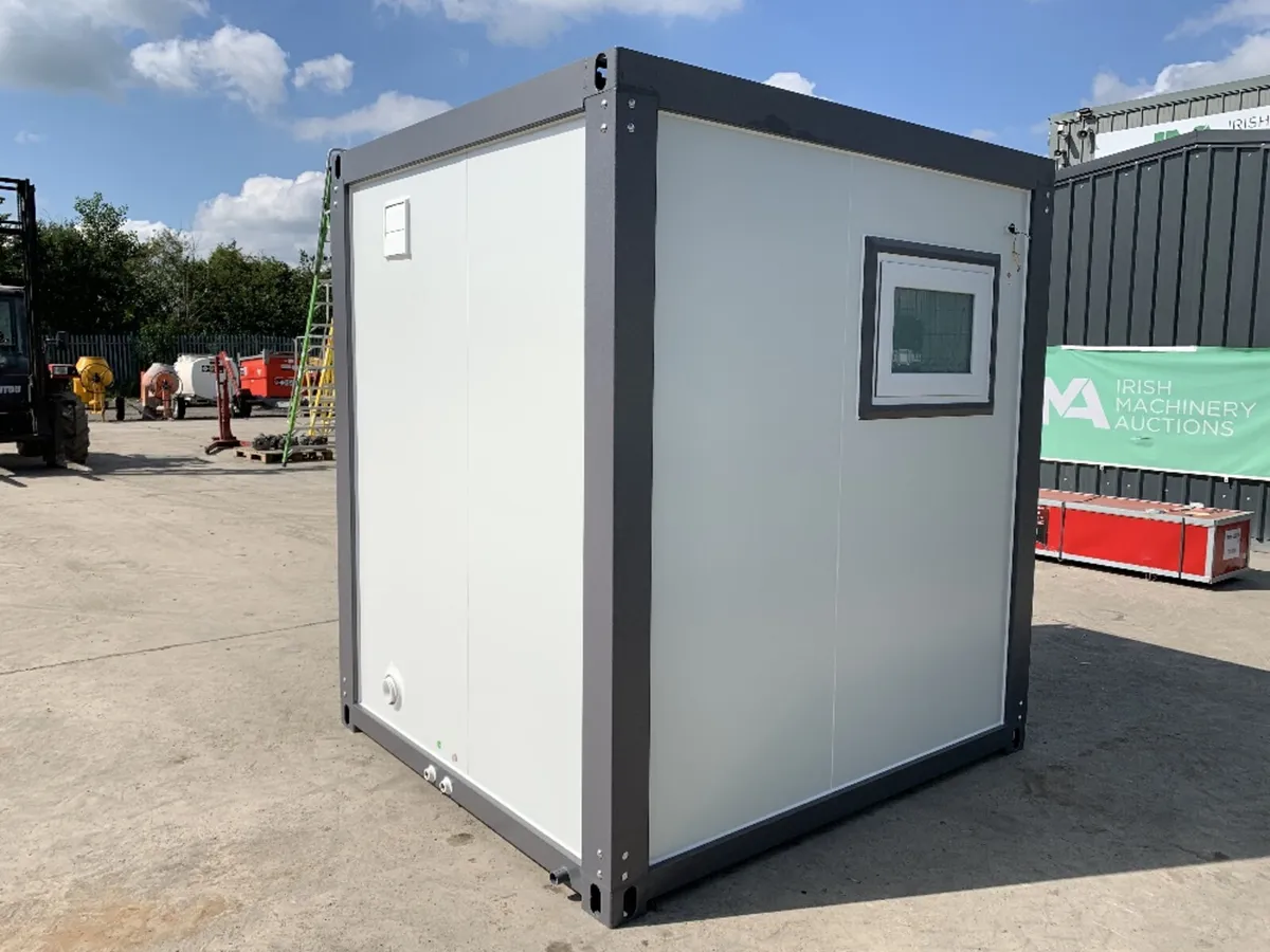 BID ONLINE NOW - UNRESERVED TOILET & SHOWER UNIT - Image 4