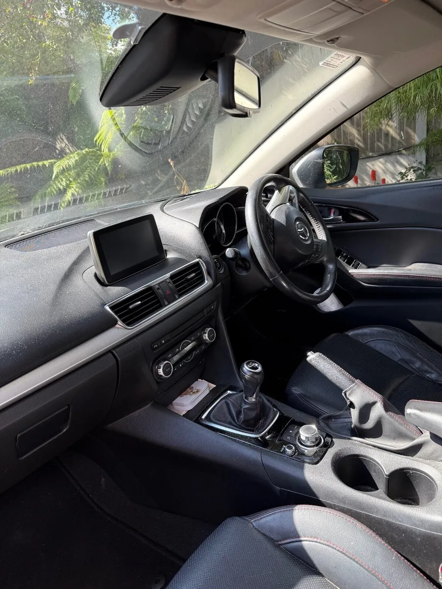 Mazda Mazda3 2015 - Image 3