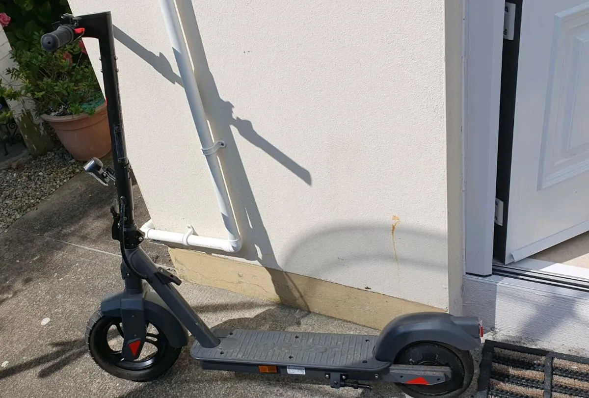 Electric scooter - Image 4