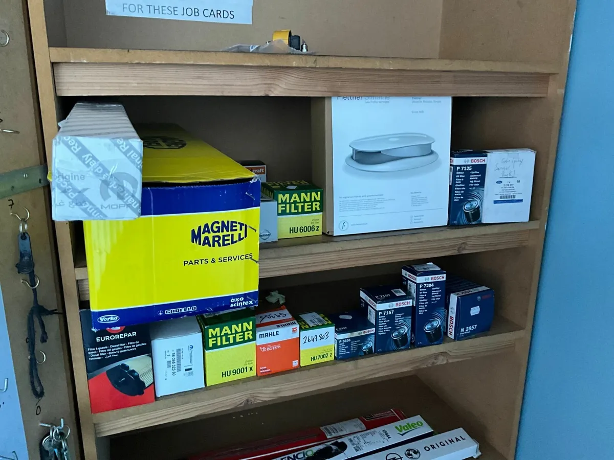 Online Auction Of a Large Selection of Ford Parts - Image 4
