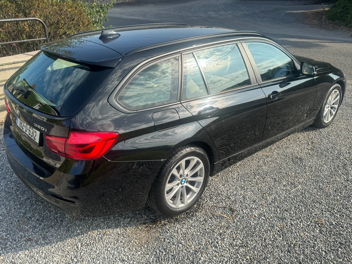 2018 BMW 320I Auto Leather - Image 3