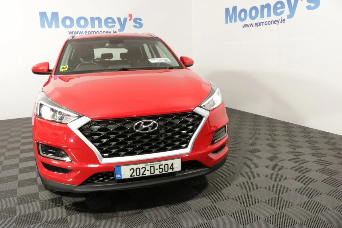 Hyundai Tucson Comfort 1.6l Diesel SUV - Image 2