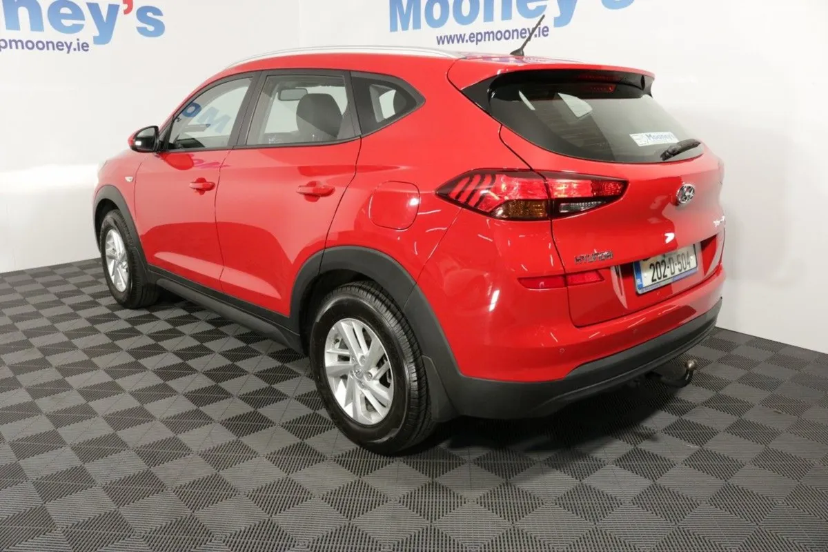 Hyundai Tucson Comfort 1.6l Diesel SUV - Image 4