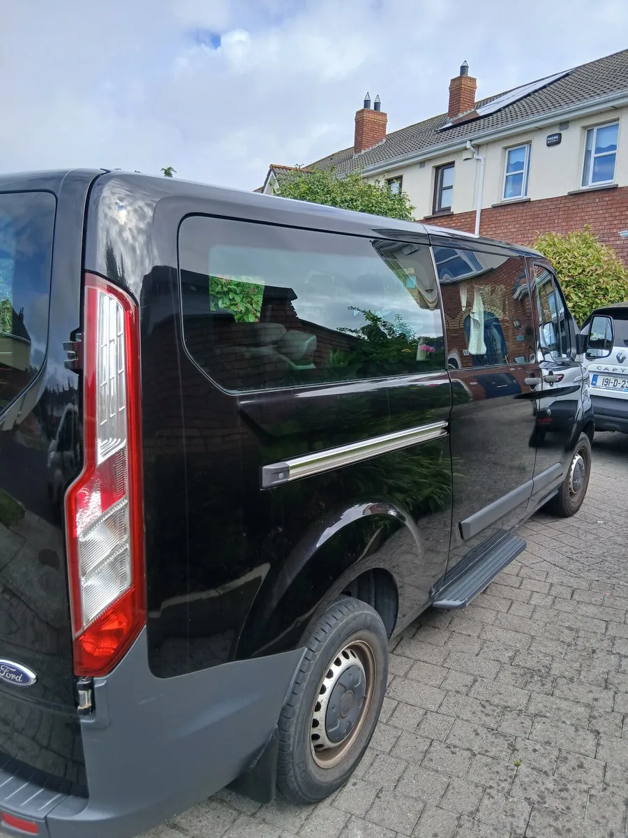 Ford Transit  Custom 9 seater 2017 - Image 4