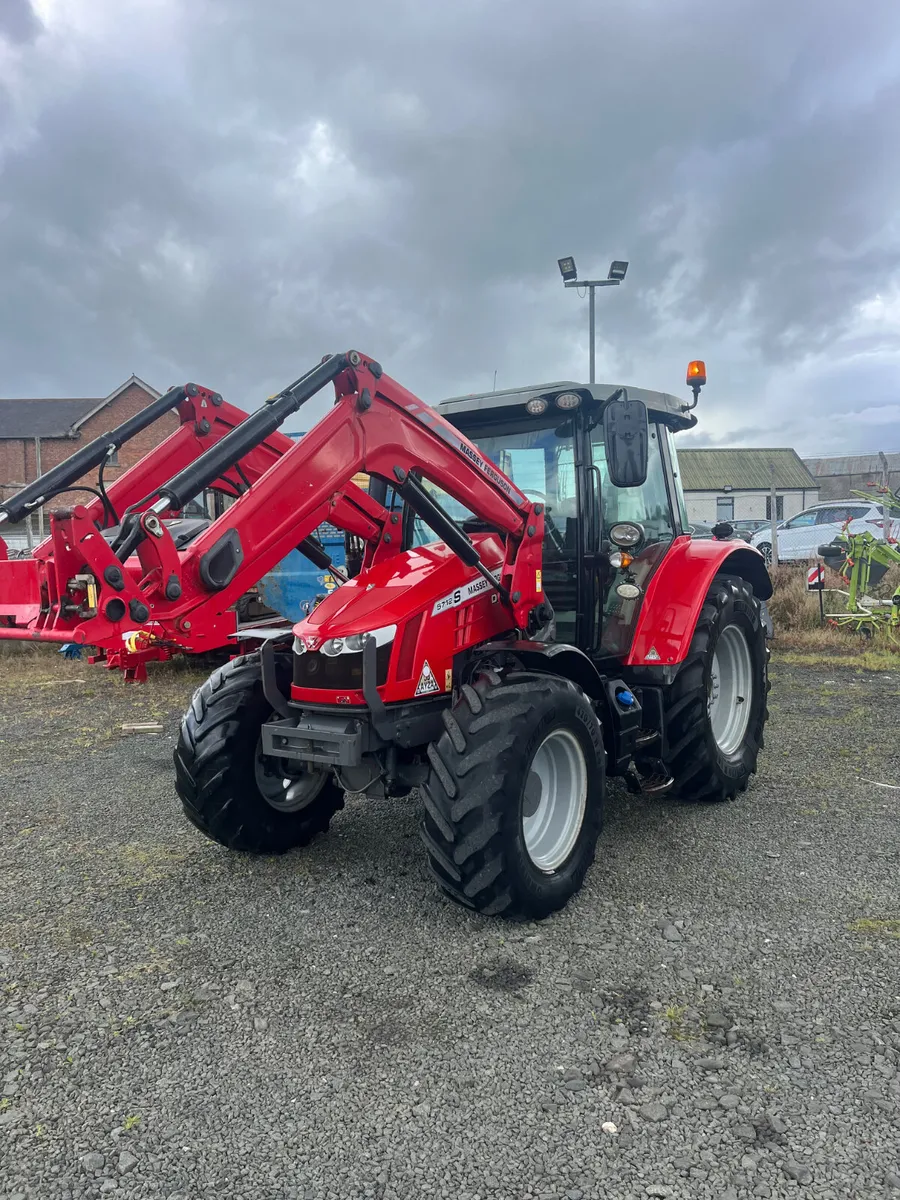 Massey Ferguson 5712SL - Image 2