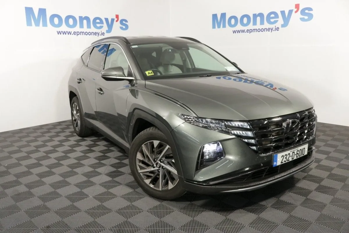 Hyundai Tucson Executive Plus 1.6l Diesel SUV - Image 1