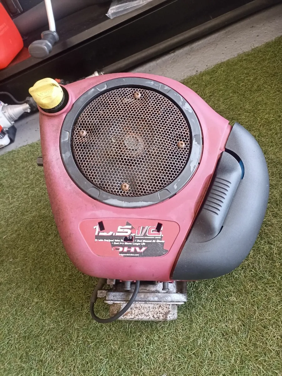 13,5HP B&S ENGINE - FOR SALE - Image 1