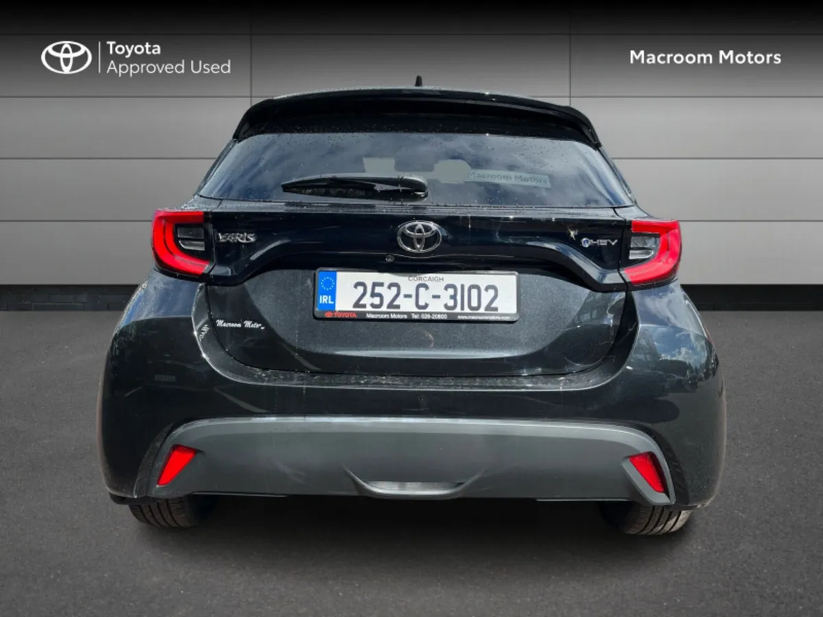 Toyota Yaris 1.5 - Image 4