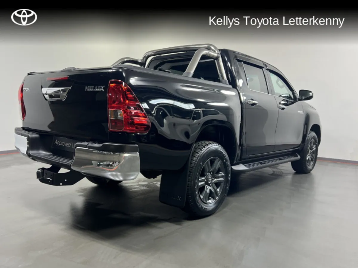 Toyota Hilux HILUX 2.8 SR5 DOUBLE CAB - Image 2