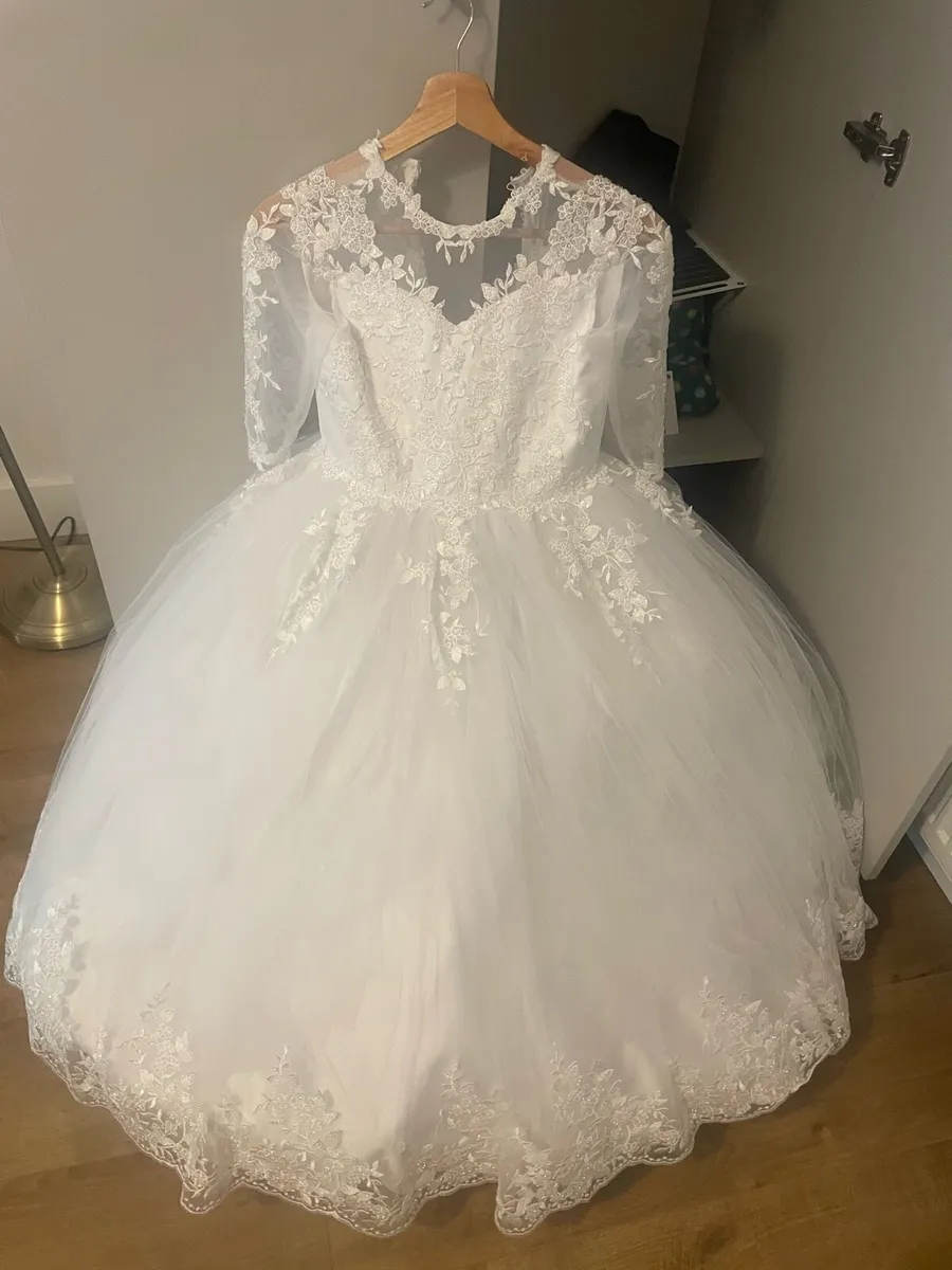 Daughters communion Dress - Image 2