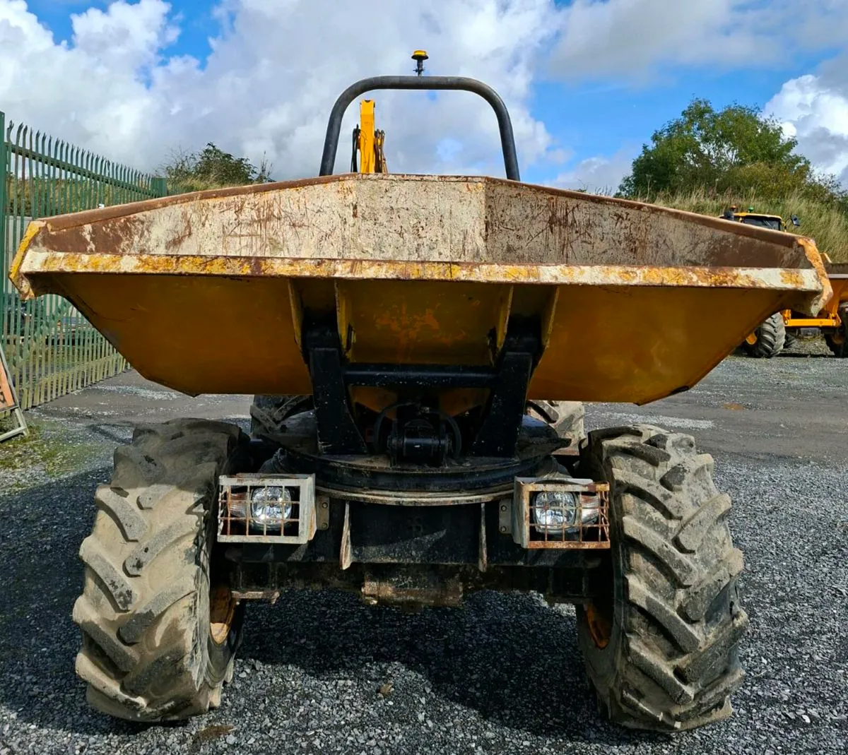 2015 JCB 6 Ton Dumper - Image 3