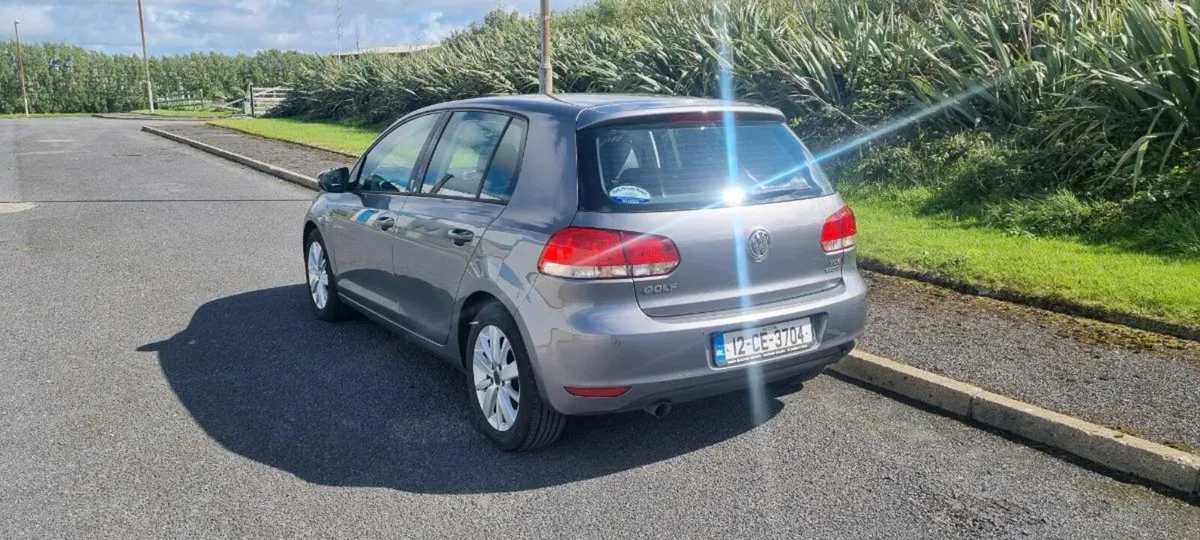 2012 Volkswagen Golf - Image 1