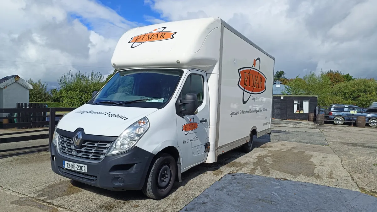 Renault Master 2017 - Image 1