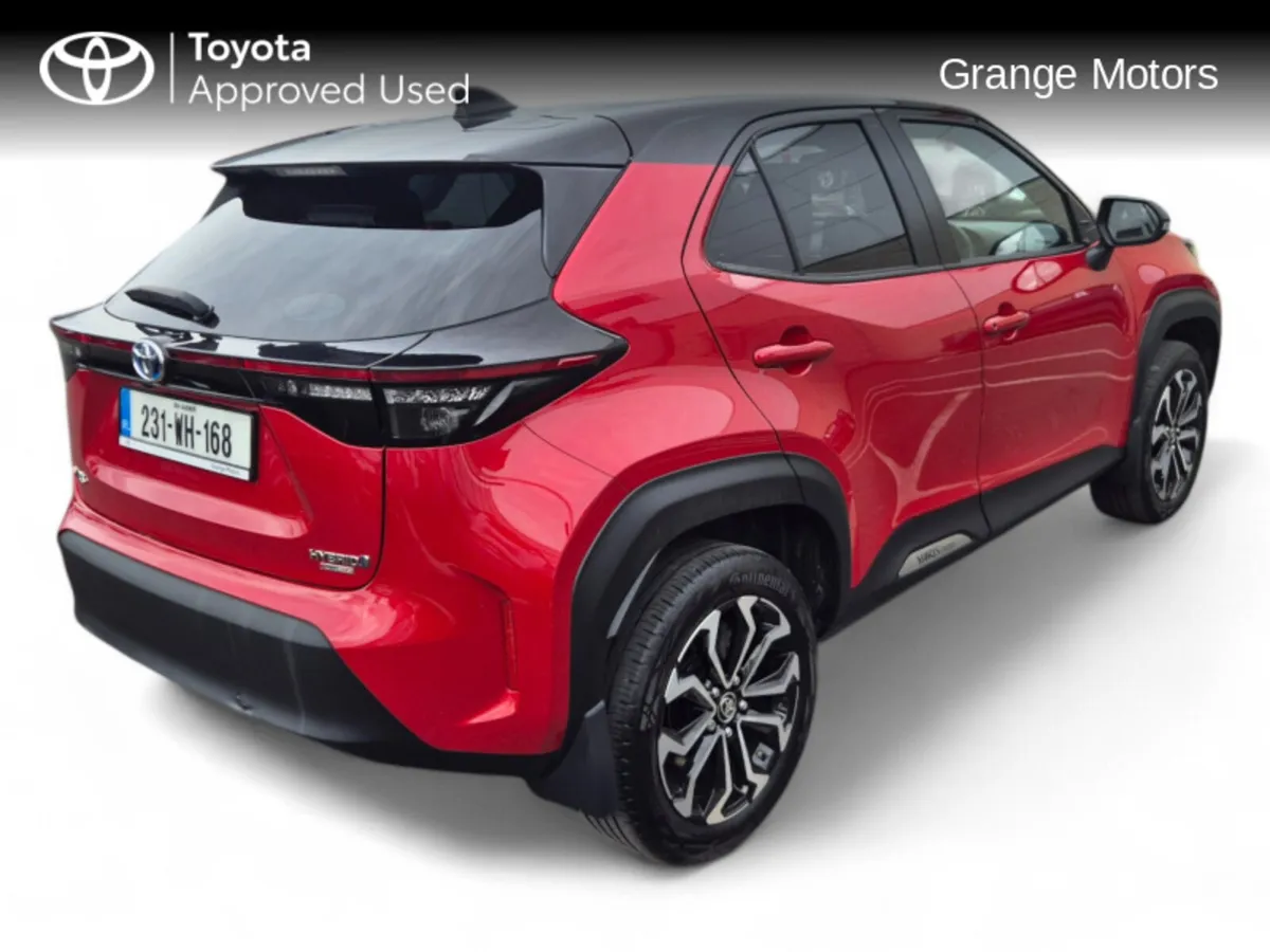 Toyota Yaris Cross 1.5 HYBRID LUNA SPORT 5DR - Image 3
