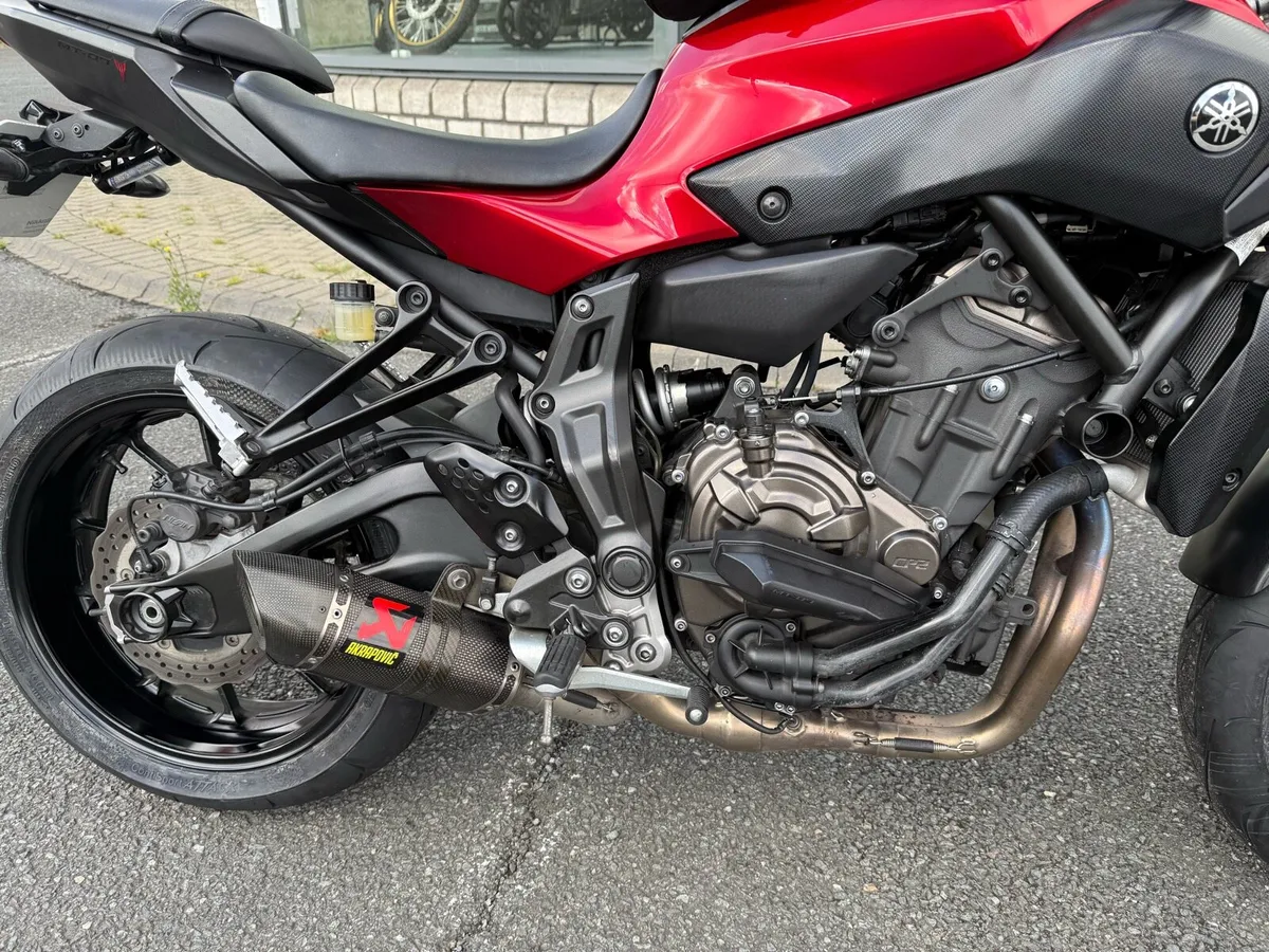 2016 Yamaha MT 07 - Image 3