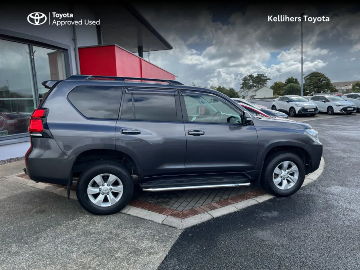 Toyota Land Cruiser LANDCRUISER LWB COMMERCIAL - Image 3
