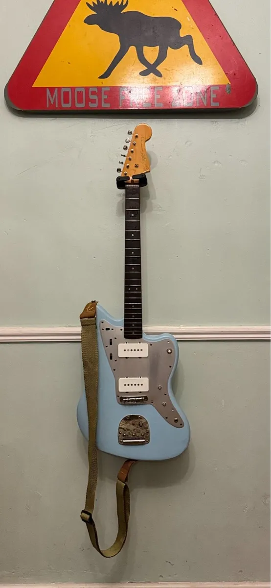 Fender Squire Jazzmaster Custom - Image 3