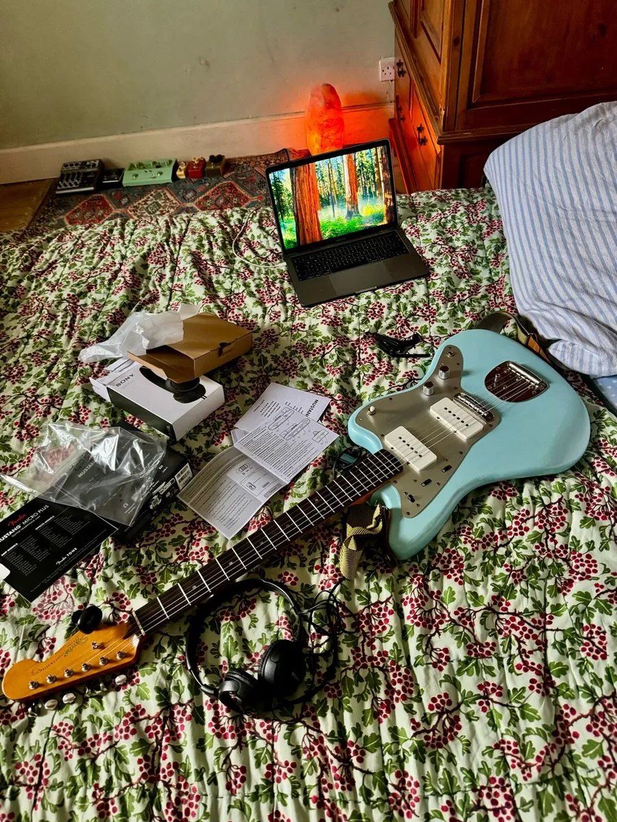 Fender Squire Jazzmaster Custom - Image 4