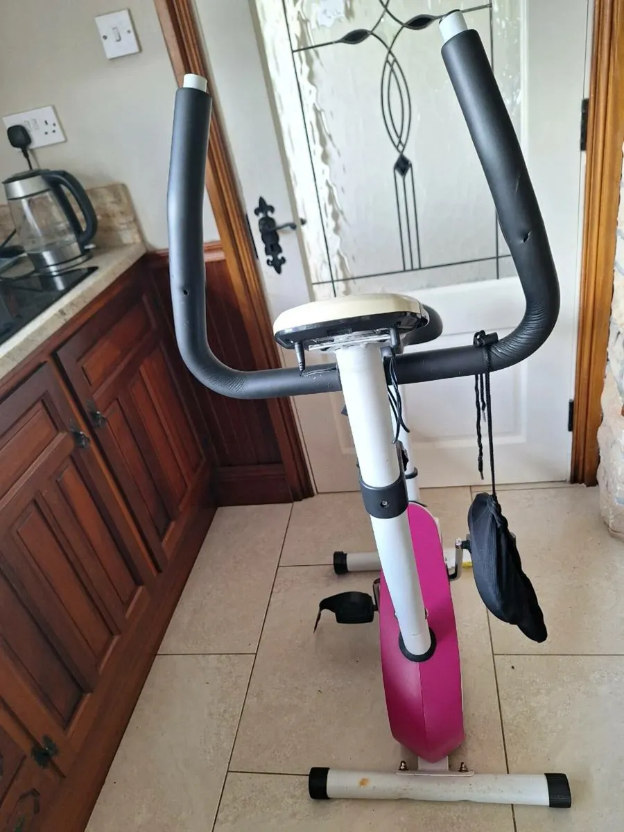 exercise bike - Image 1