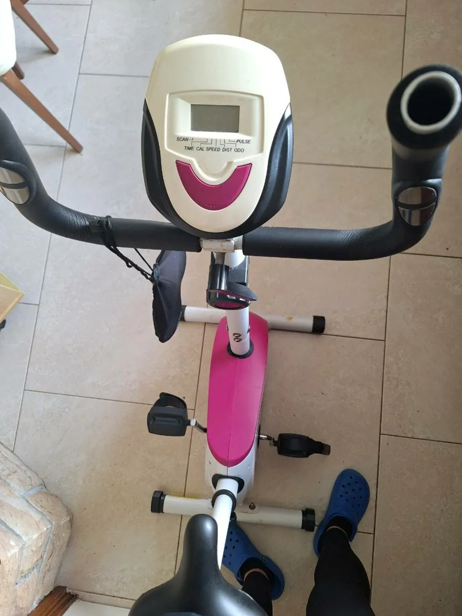 exercise bike - Image 4
