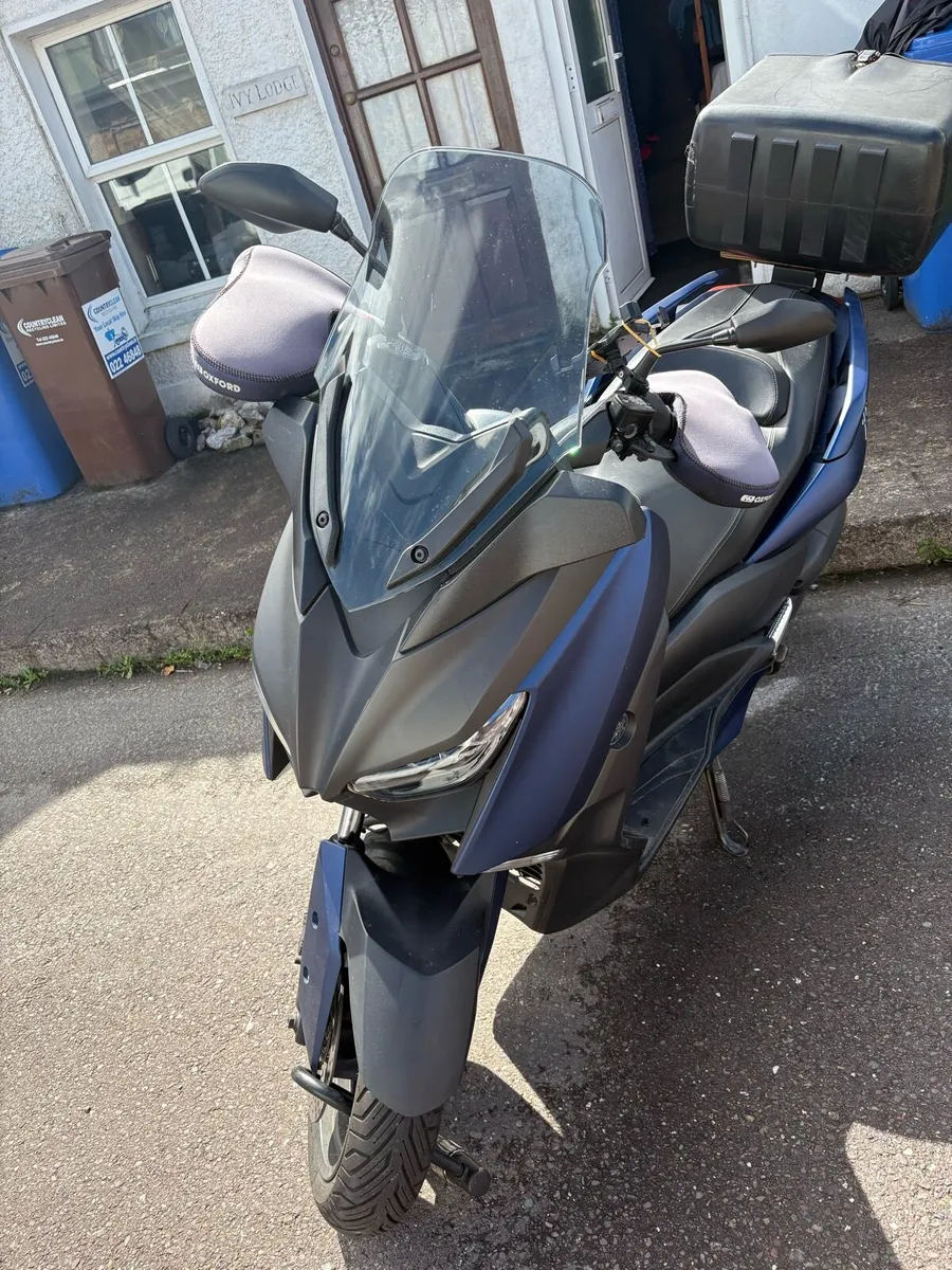 YAMAHA XMAX 125 CYCLE BLUE 2019 - Image 1