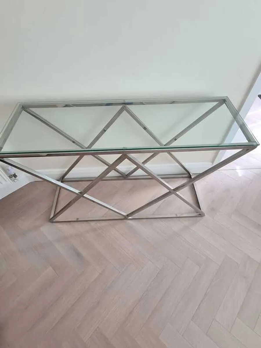 Console table - Image 1