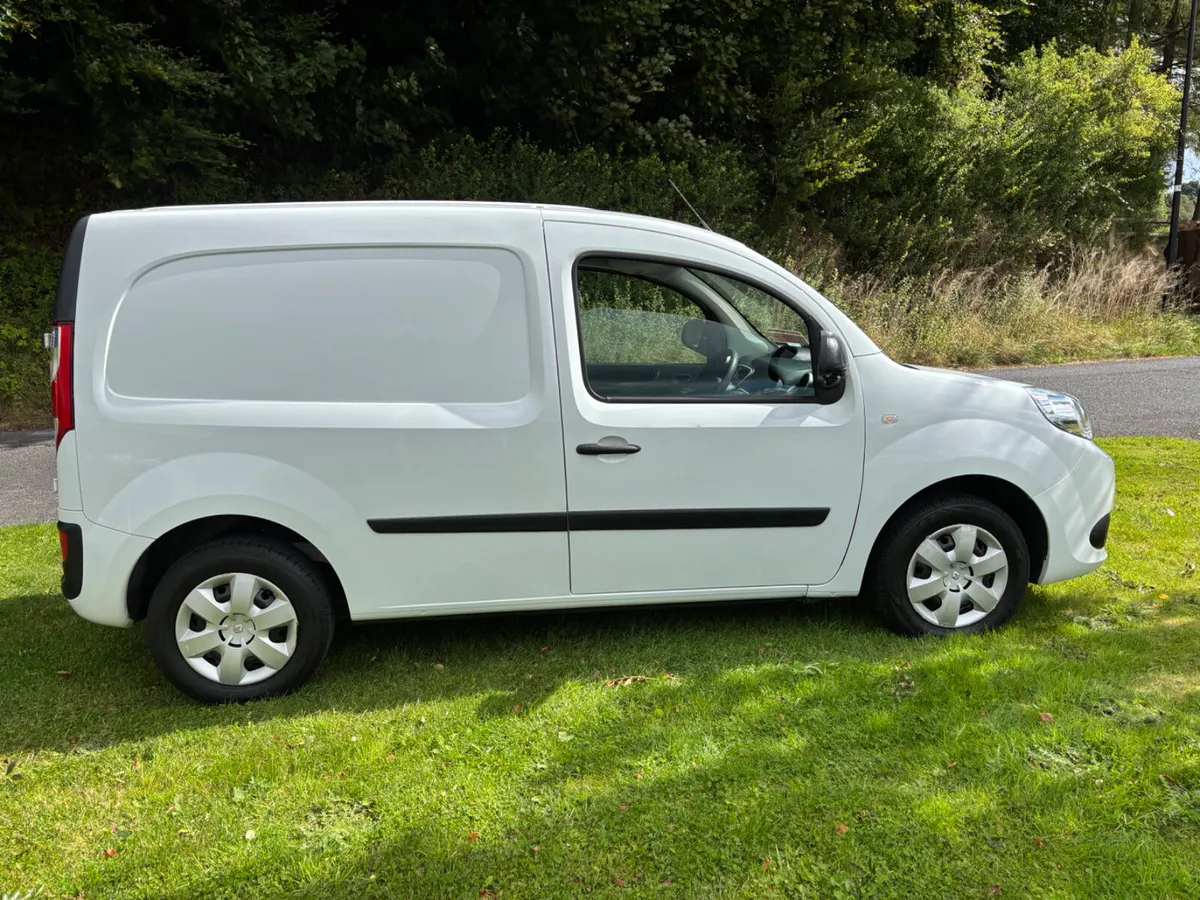 2020 Renault Kangoo’s business + - Image 4