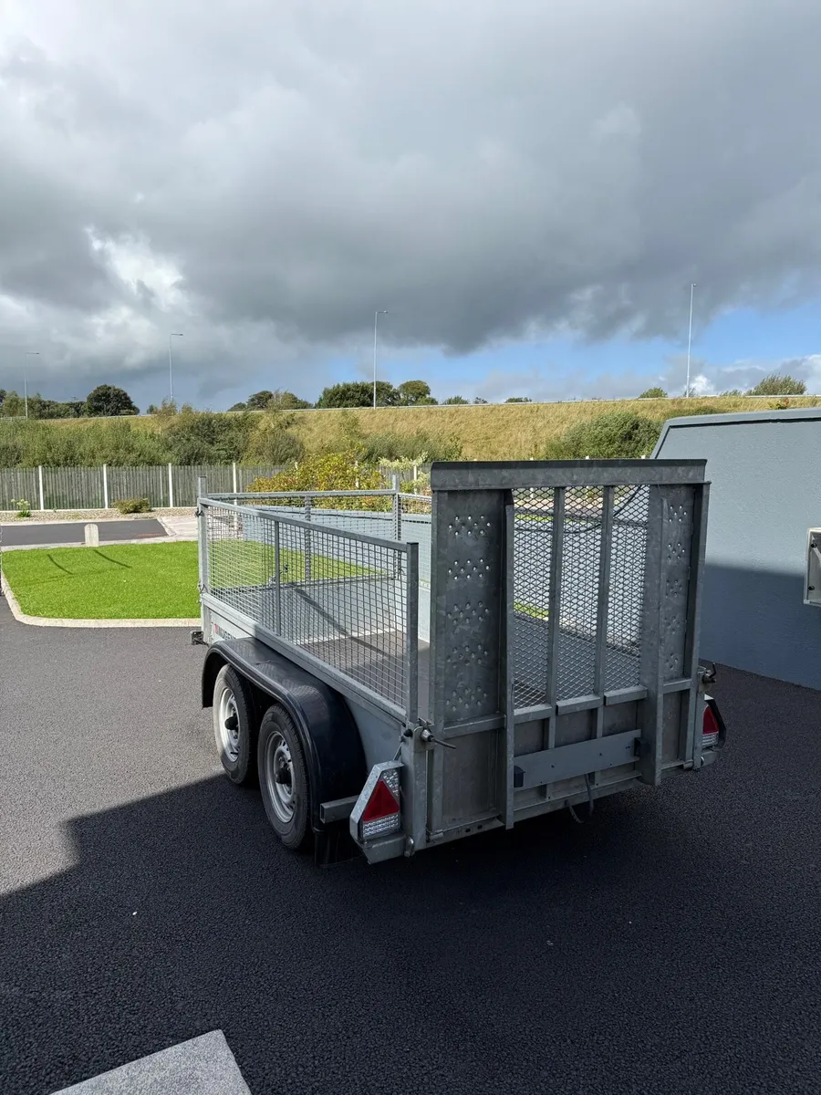 2022 Nugent 8x4 Braked 2000kg LED Lights - Image 2