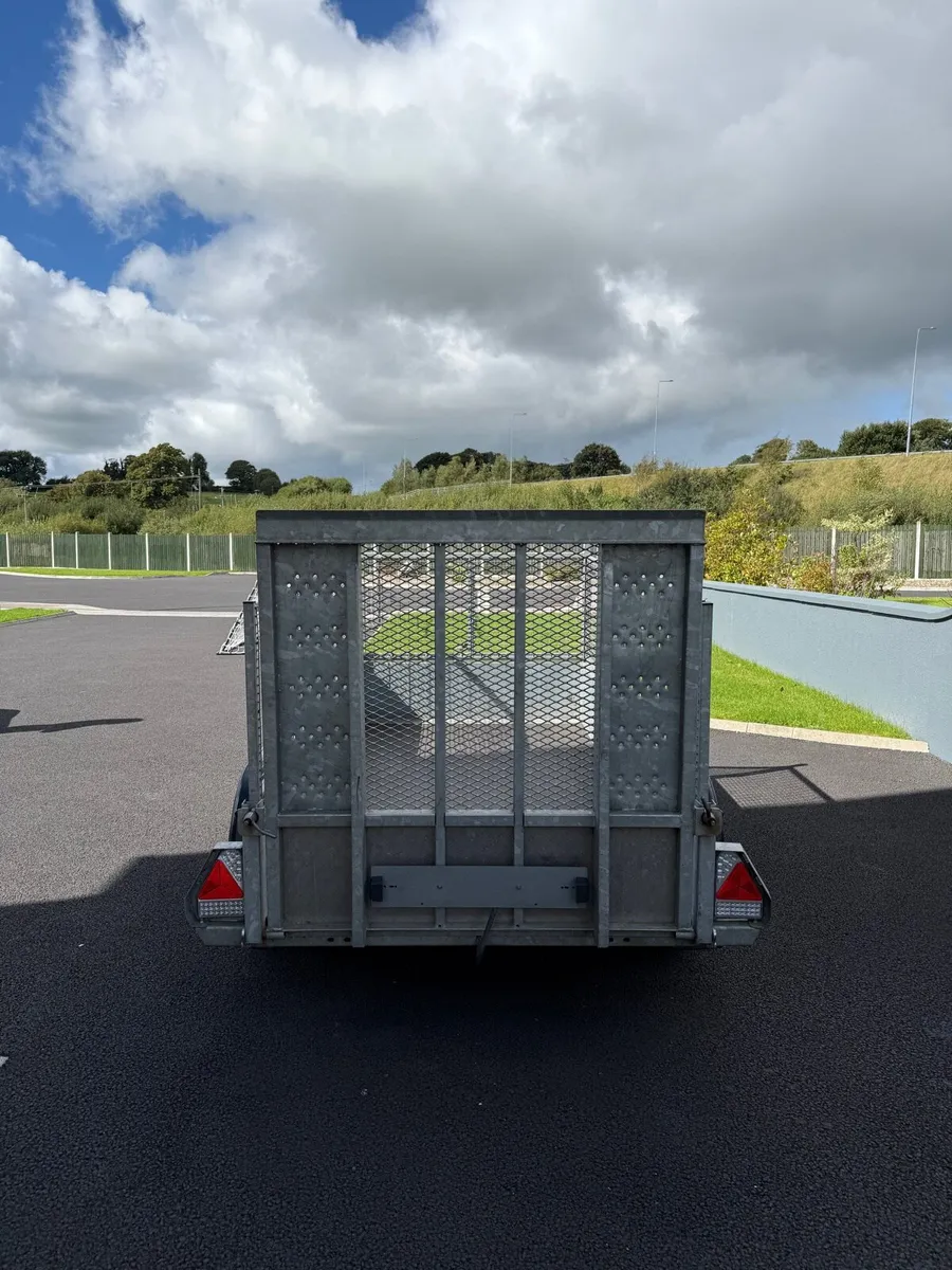 2022 Nugent 8x4 Braked 2000kg LED Lights - Image 3
