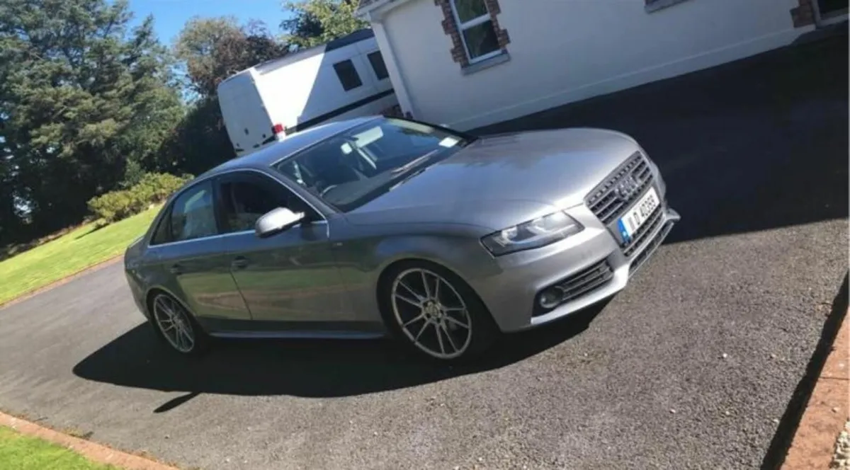 Audi A4 2011 - Image 4