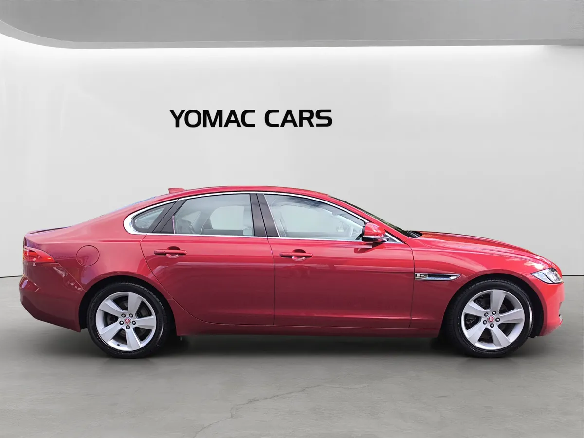 Jaguar XF 2.0D PORTFOLIO 180BHP 2016 - Image 2