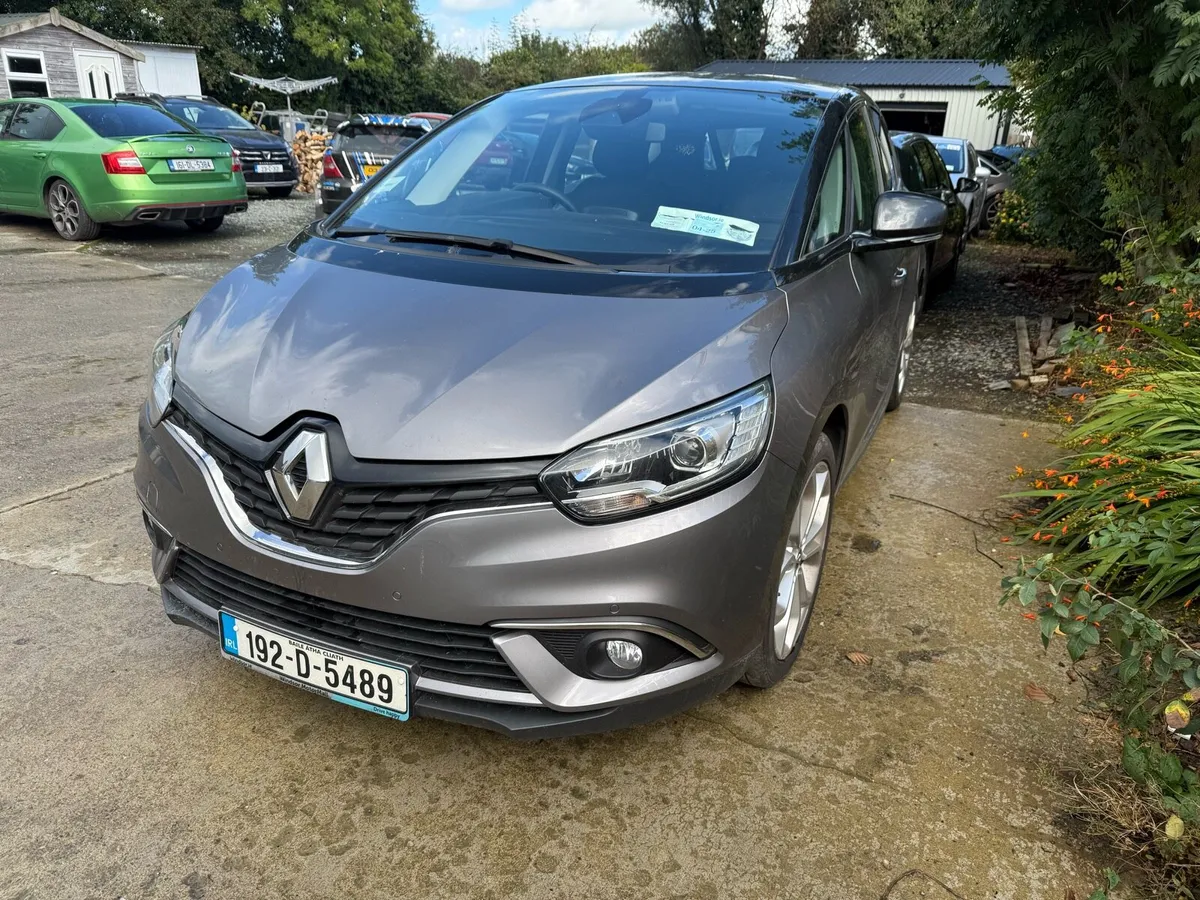 192 Renault scenic diesel - Image 4